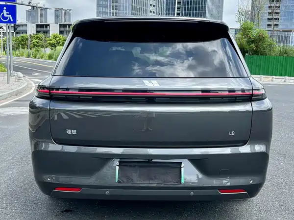 Li Auto L8 2023