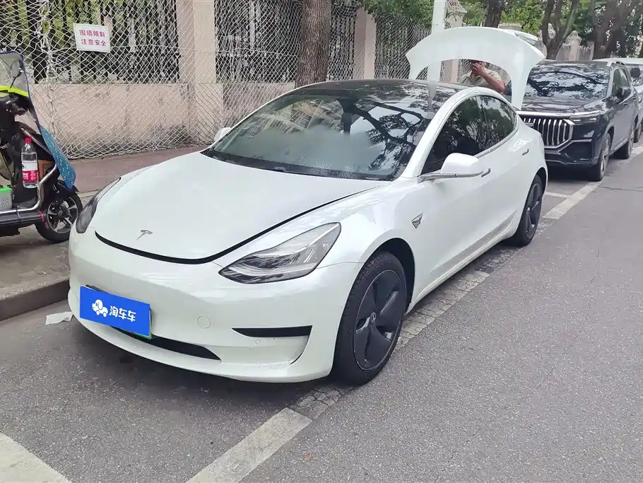 Tesla Model 3 2020
