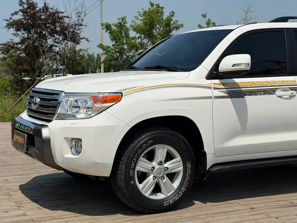 Toyota Land Cruiser 2016 — фото 8