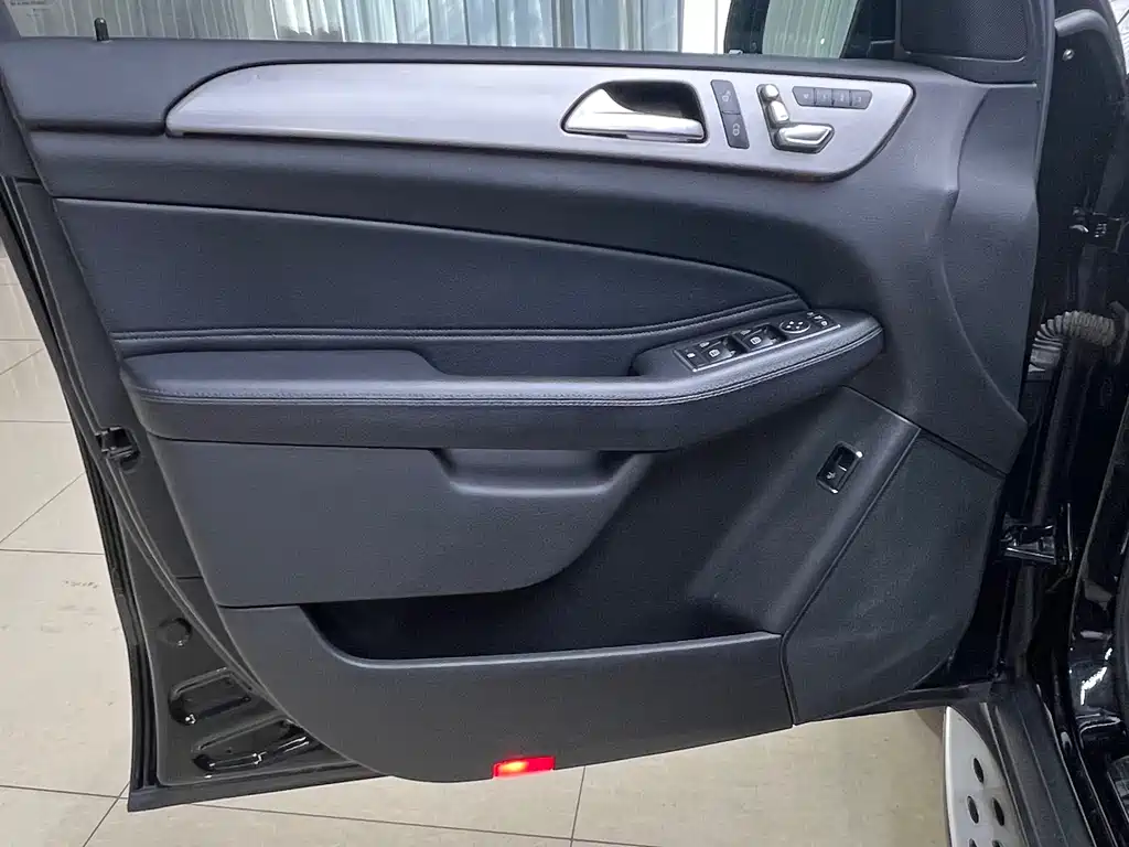 Mercedes-Benz GLE AMG 2018 — фото 8