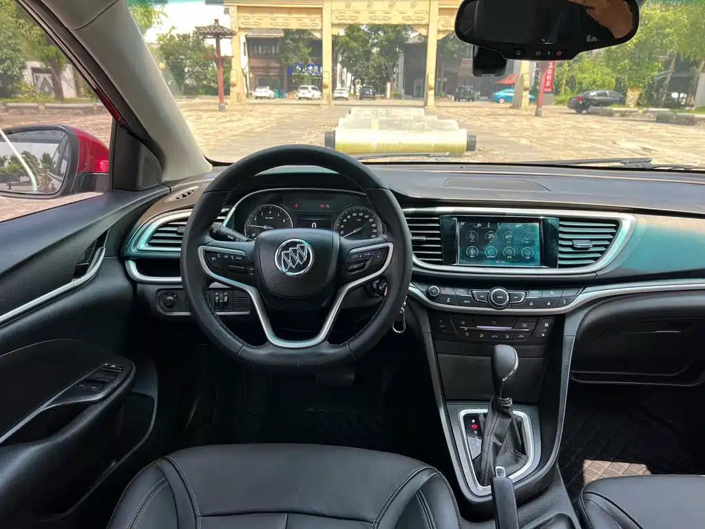 Buick Excelle 2019 — фото 12