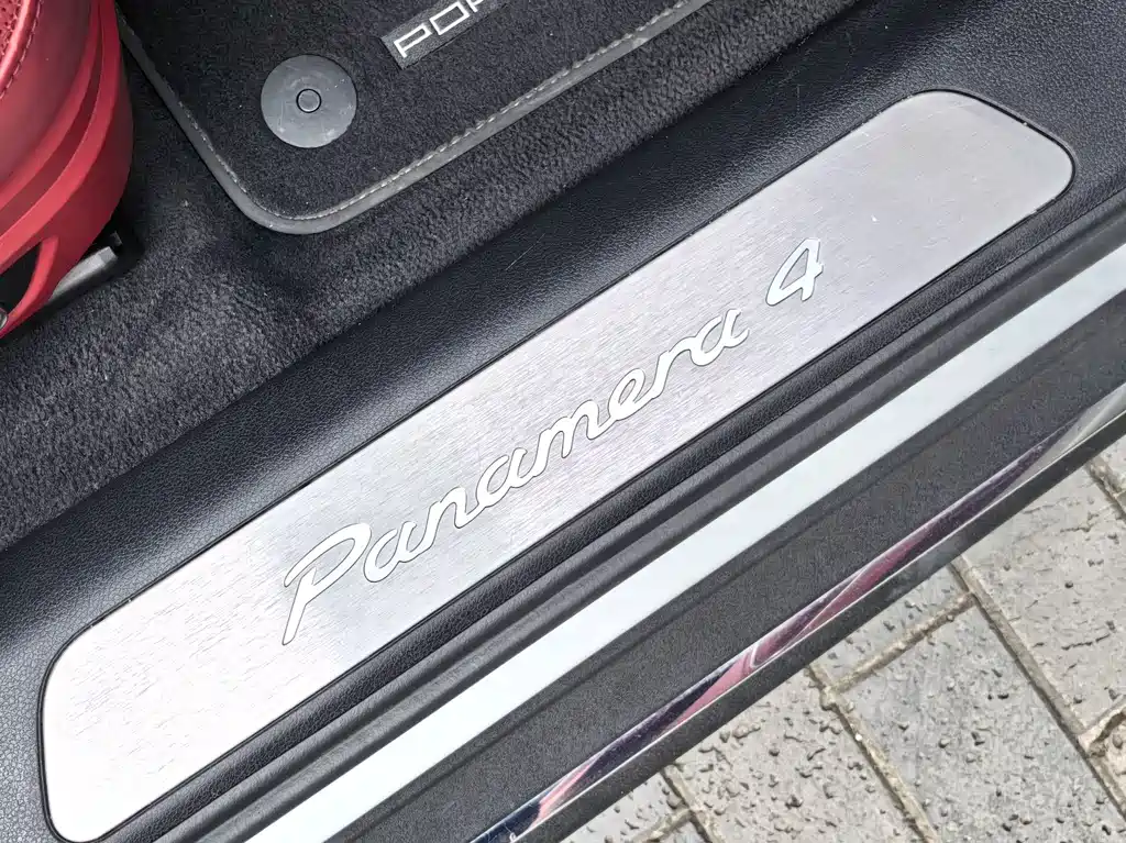 Porsche Panamera 2019 — фото 16