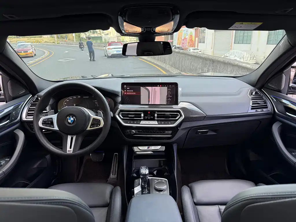 BMW X4 M40i 2023 — фото 6