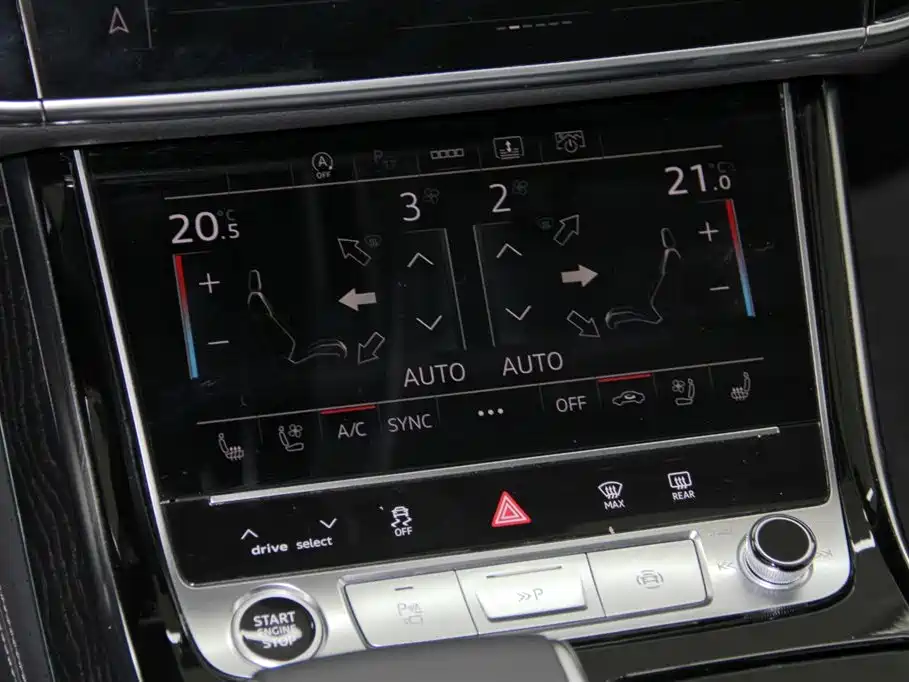 Audi A8 2023 — фото 25