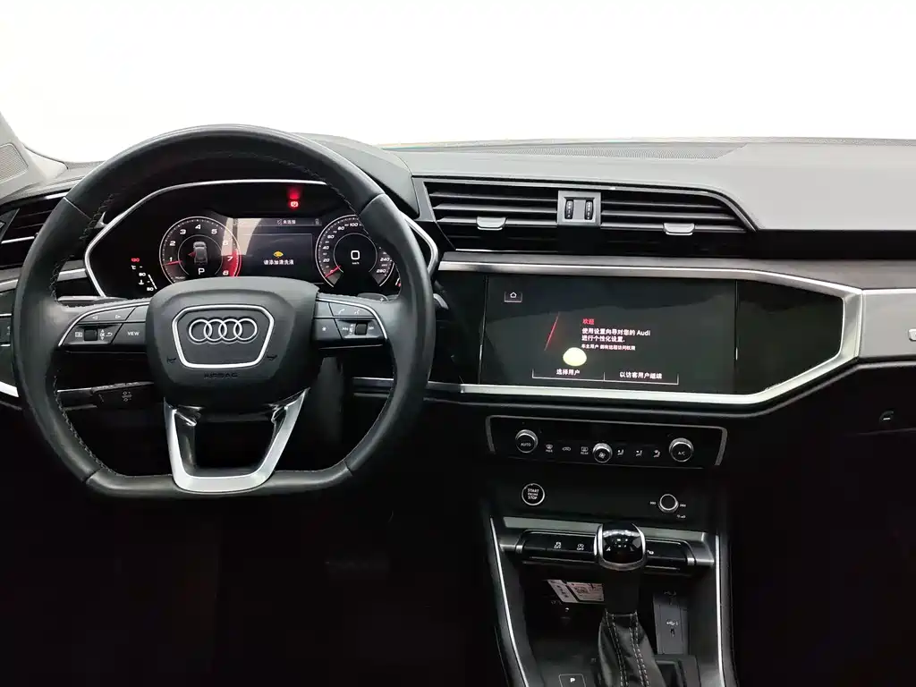 Audi Q3 2022 — фото 11