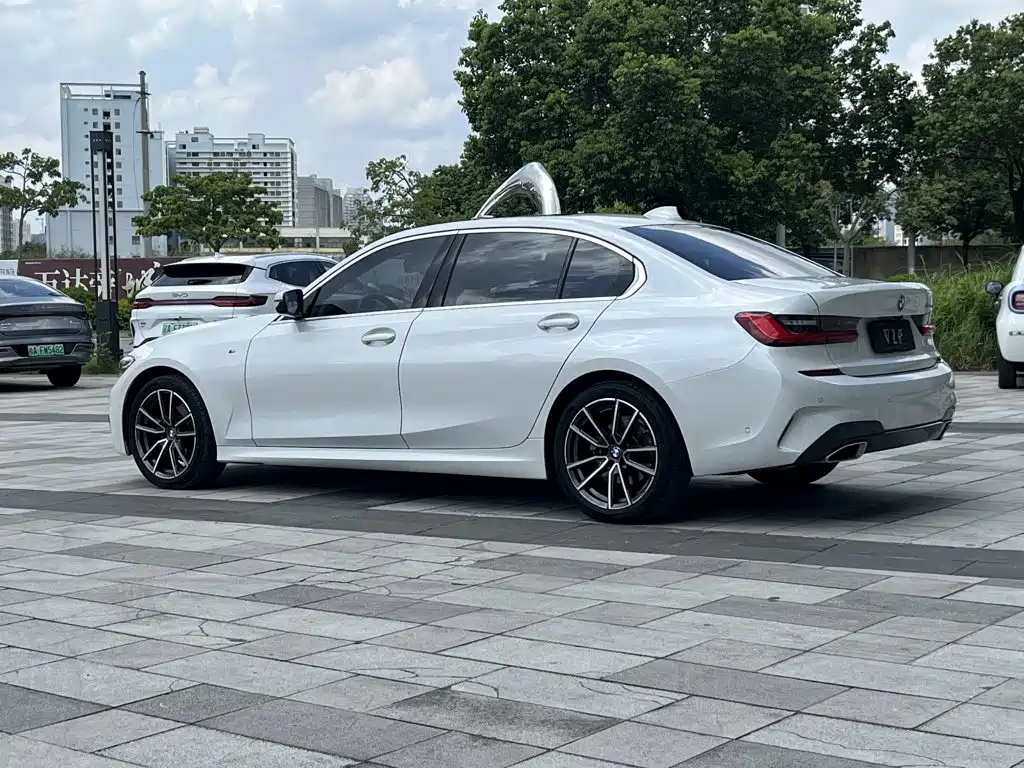 BMW 3 Series 2021