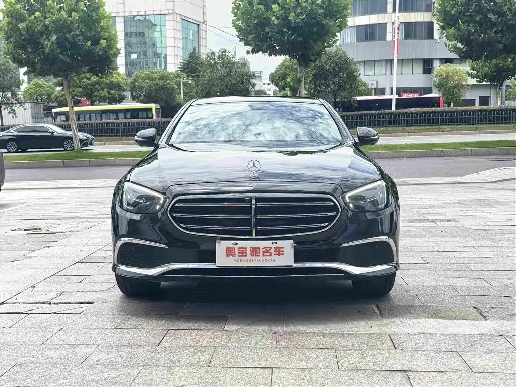 Mercedes-Benz E-Class 2023 — фото 2