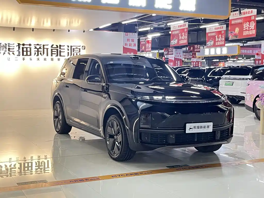 Li Auto Li L9 2025