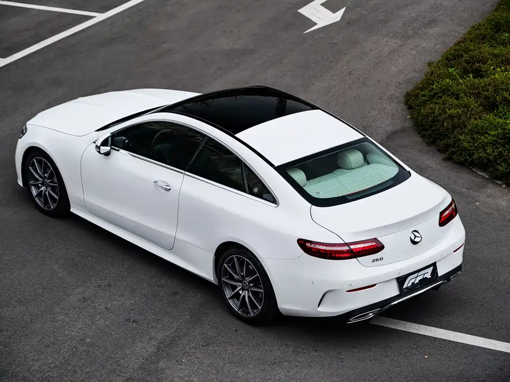 Mercedes-Benz E-Class 2023 — фото 16