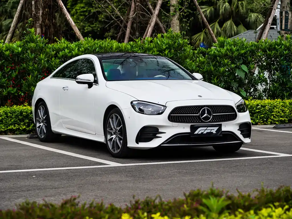 Mercedes-Benz E-Class 2023 — фото 4