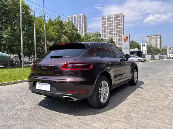 Porsche Macan 2016