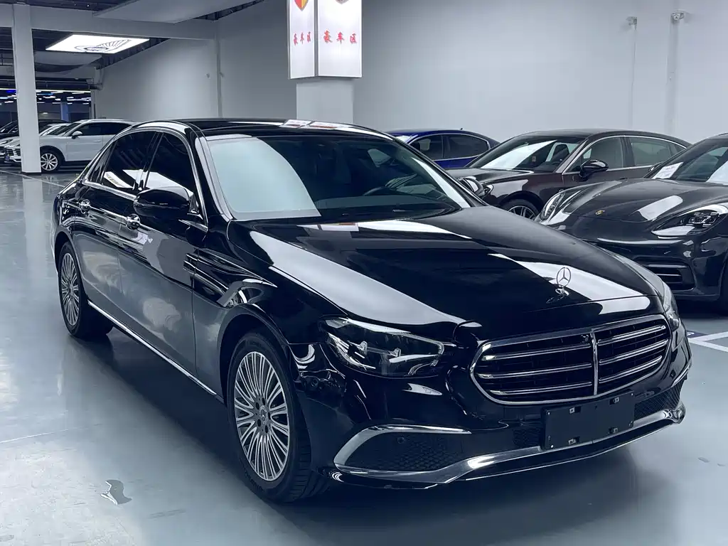 Mercedes-Benz E-Class 2023