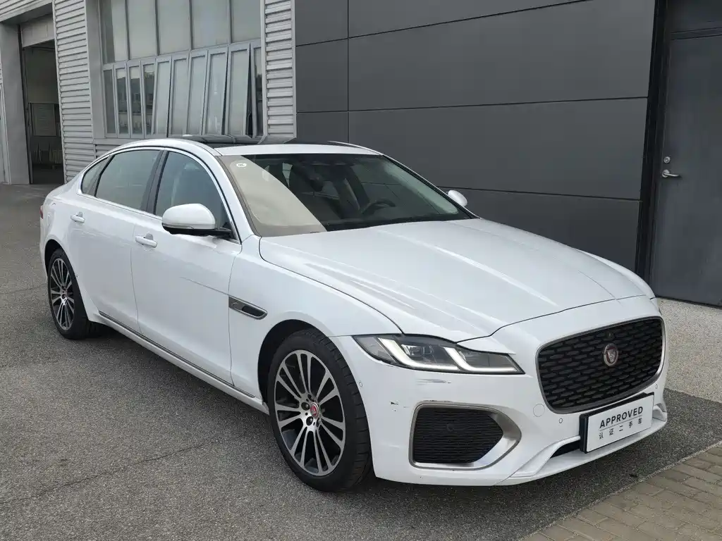 Jaguar XFL 2025