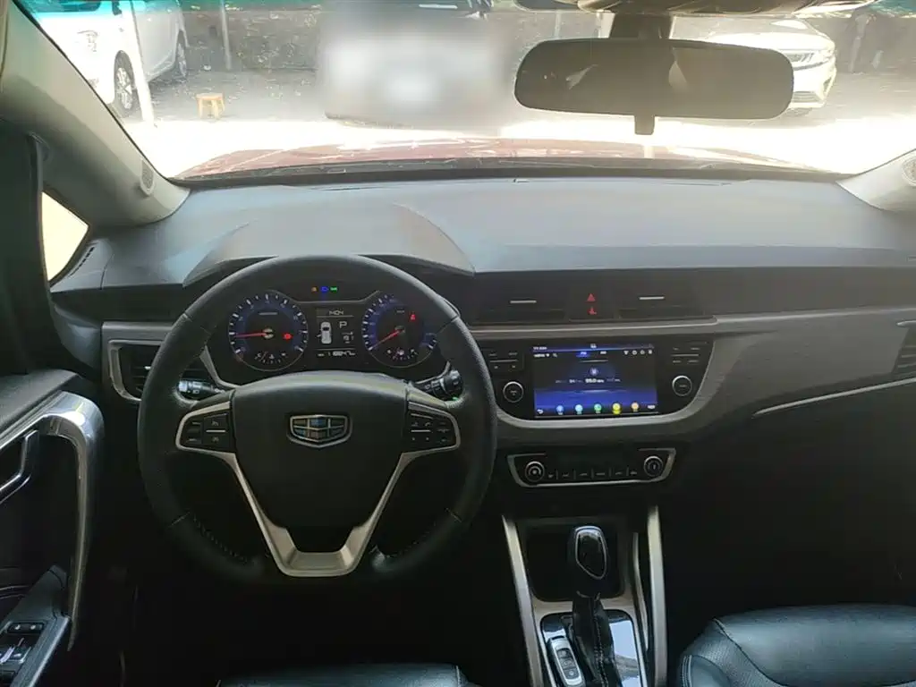 Geely Vision X3 2017 — фото 10