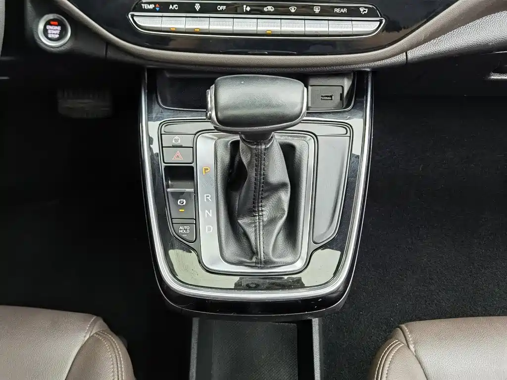 GAC Trumpchi M6 2019 — фото 13