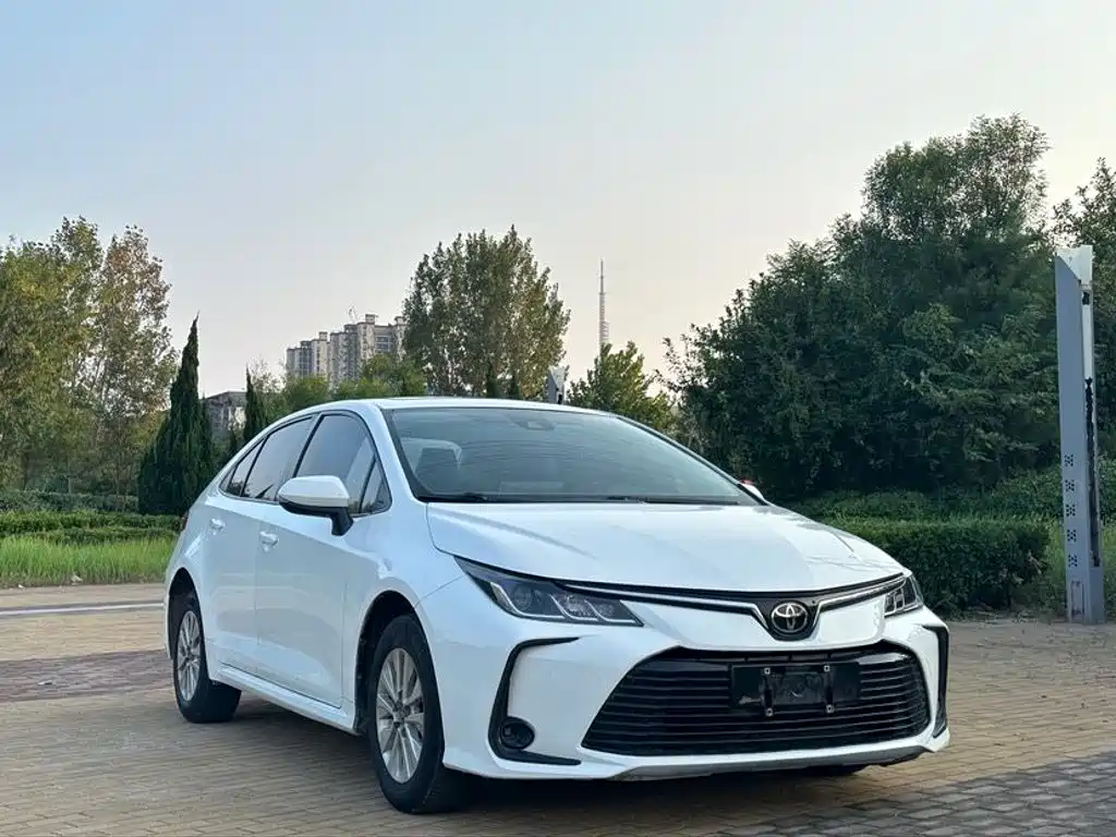 Toyota Corolla 2020 — фото 3