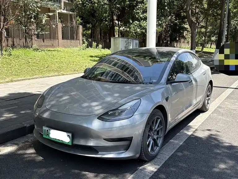 Tesla Model 3 2022 — фото 1
