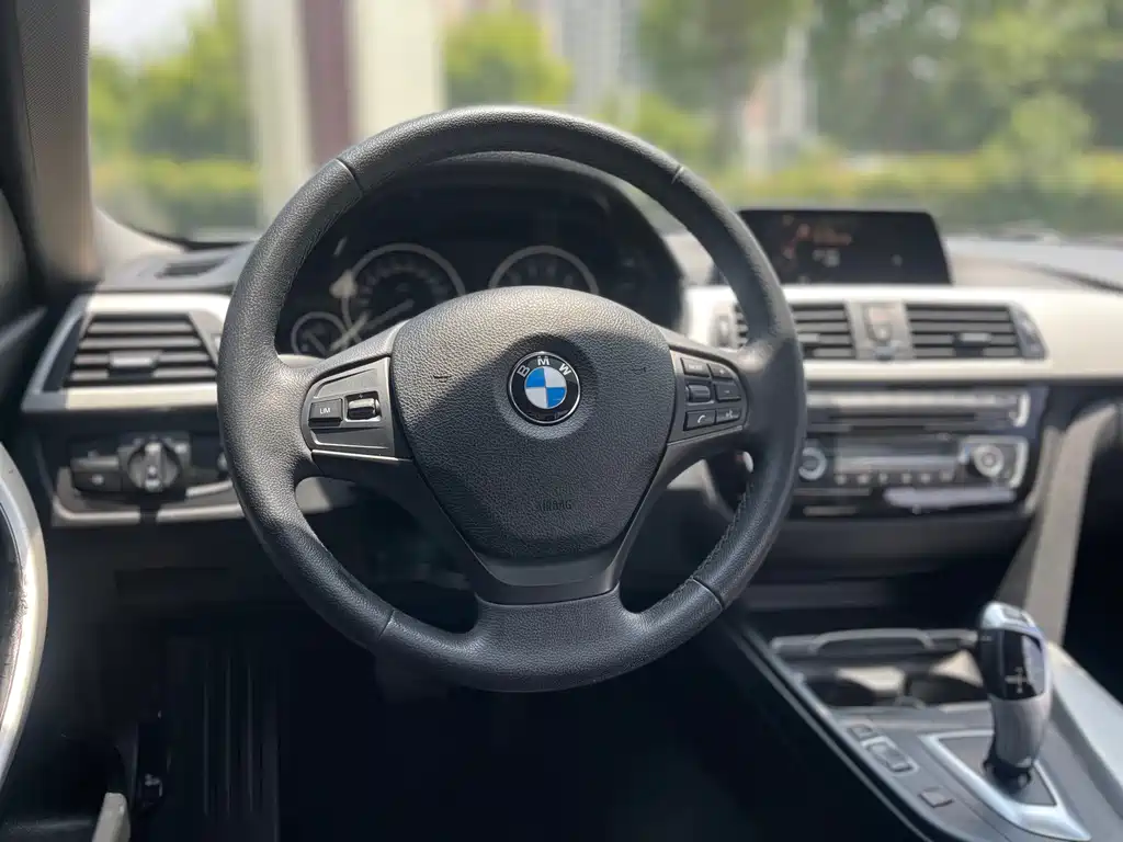 BMW 3 Series 2016
