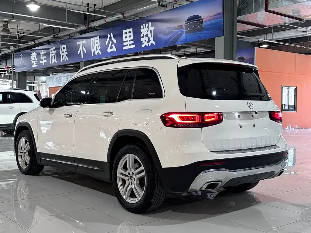 Mercedes-Benz GLB 2021