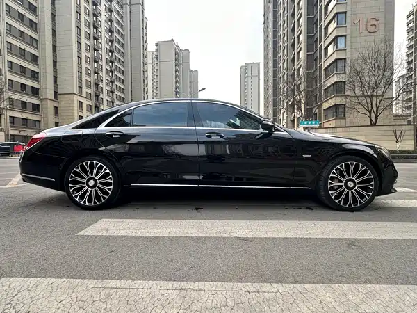 Mercedes-Benz S-Class 2020