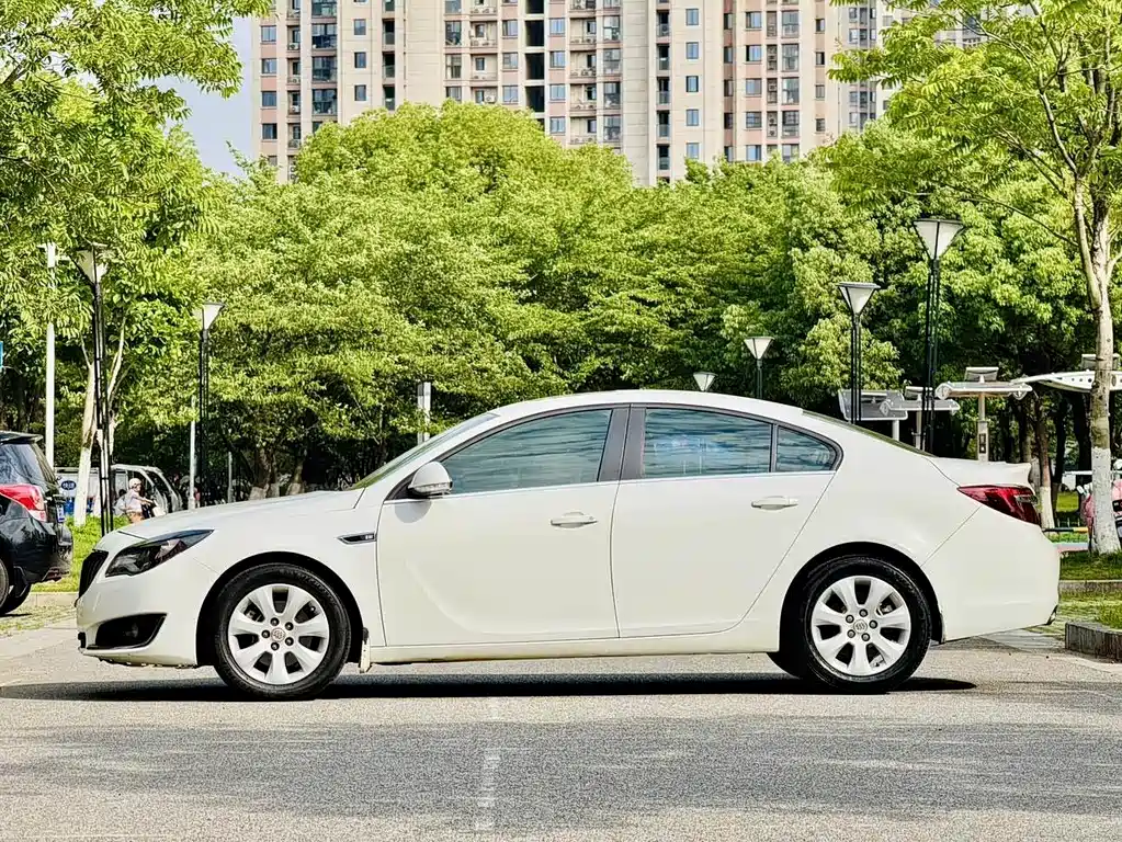 Buick Regal 2015 — фото 6