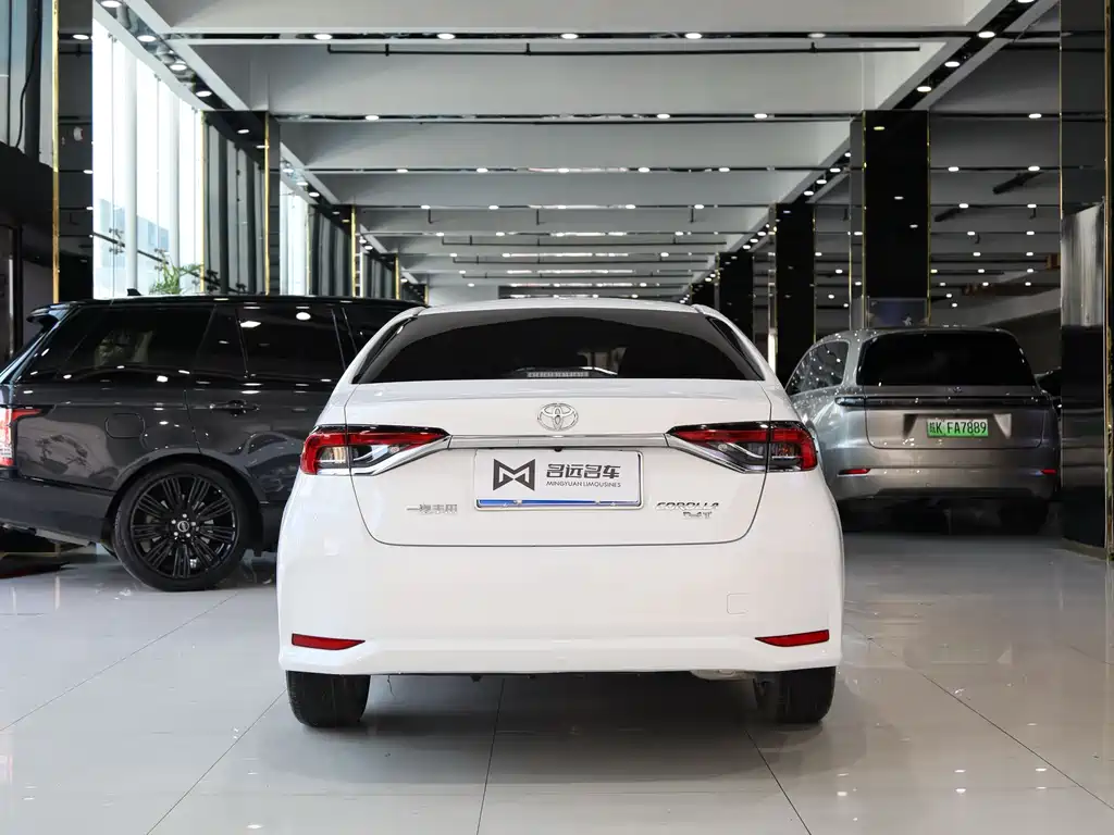 Toyota Corolla 2023 — фото 15