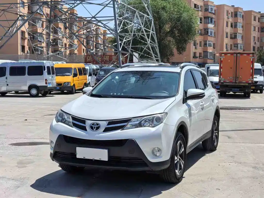 Toyota RAV4 2015