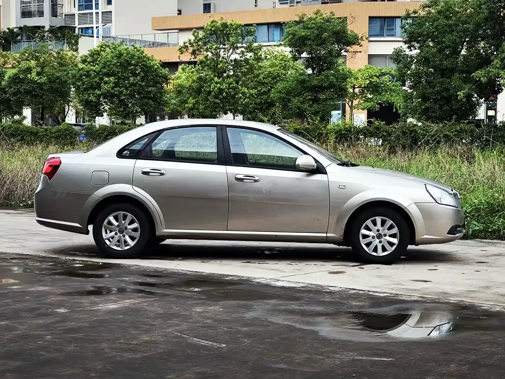 Buick Excelle 2013