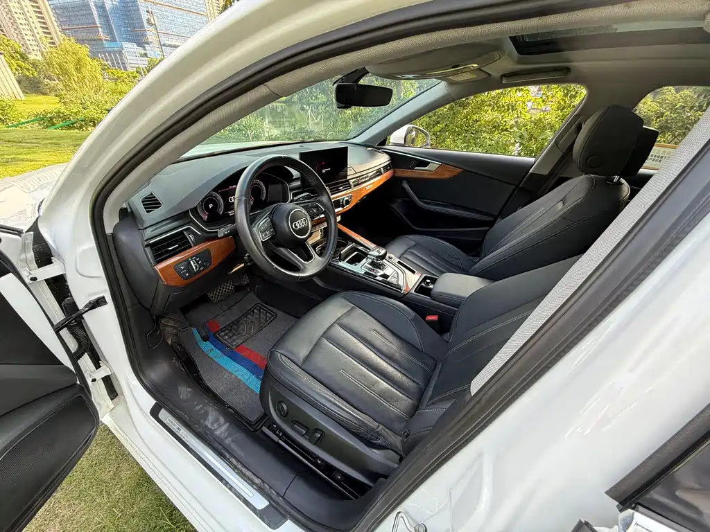 Audi A4L 2021