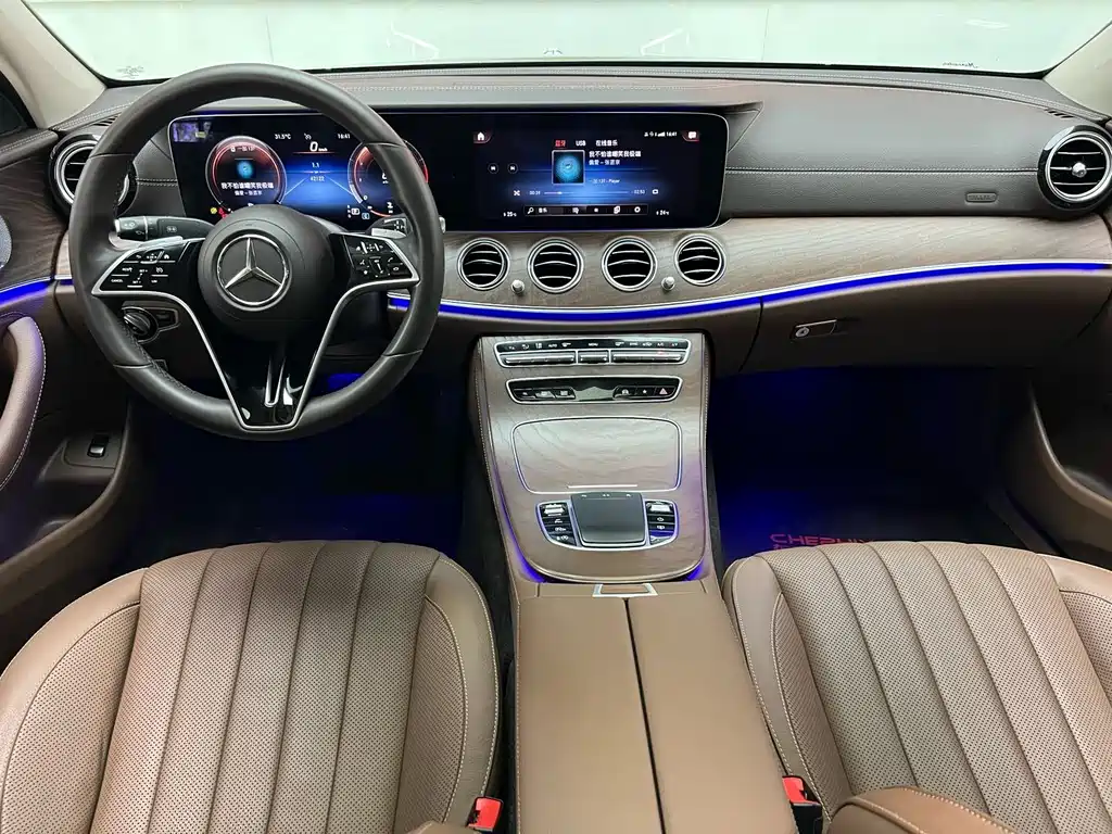 Mercedes-Benz E-Class 2020 — фото 12