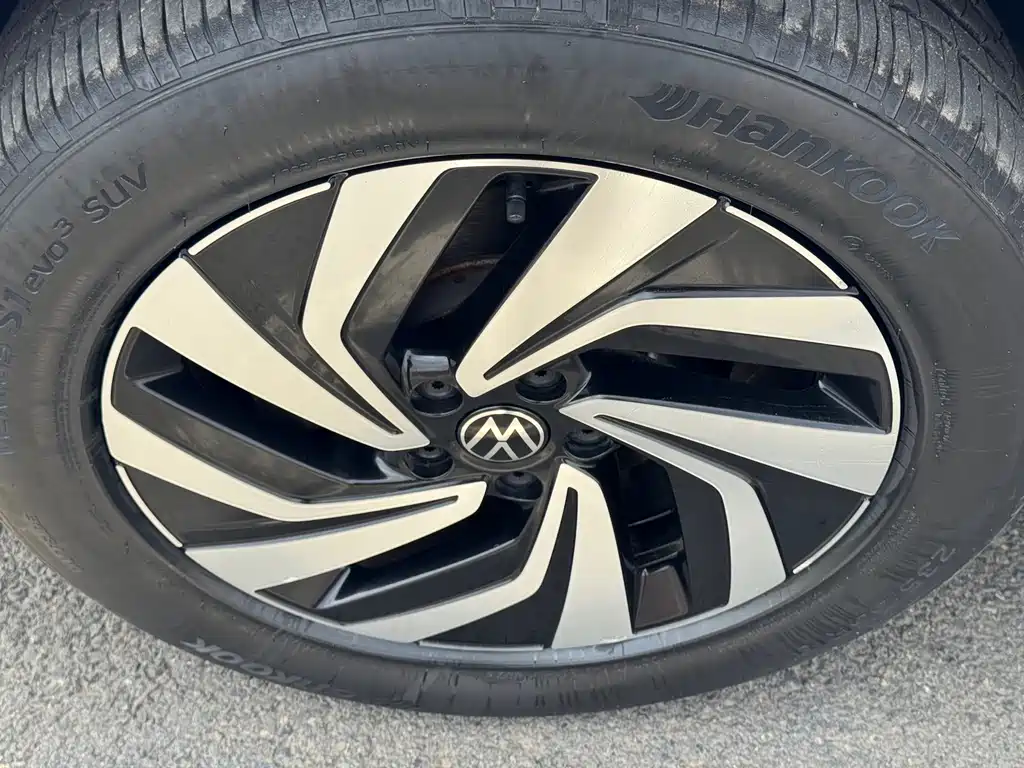 Volkswagen Tiguan L 2022 — фото 4