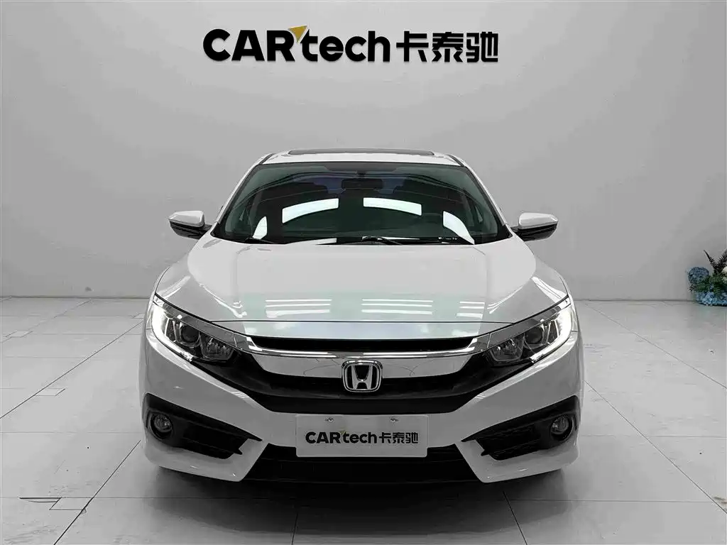 Honda Civic 2019 — фото 1