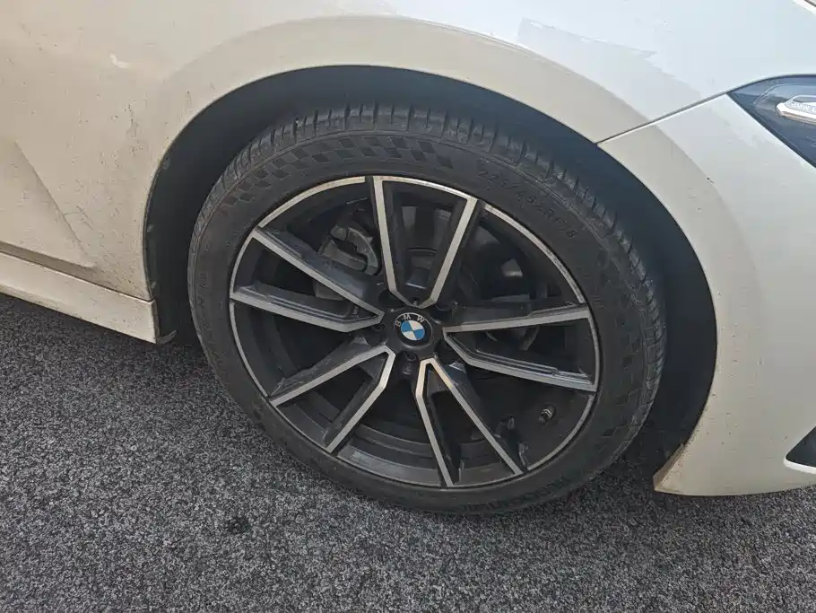 BMW 3 Series 2024