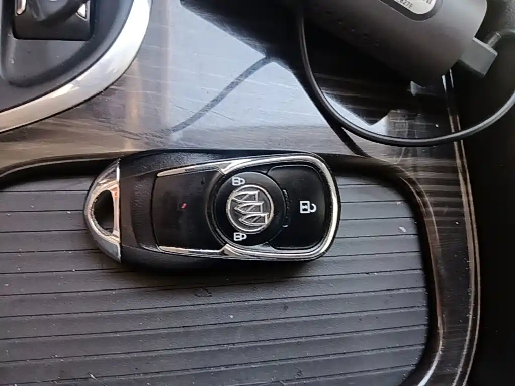 Buick Envision Plus 2019 — фото 9