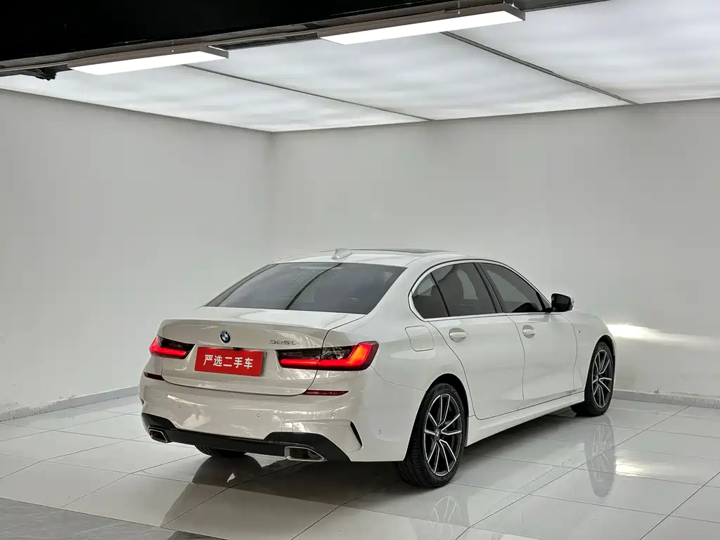 BMW 3 Series 2021 — фото 7