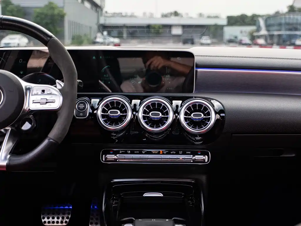 Mercedes-Benz A-Class AMG 2020 — фото 7