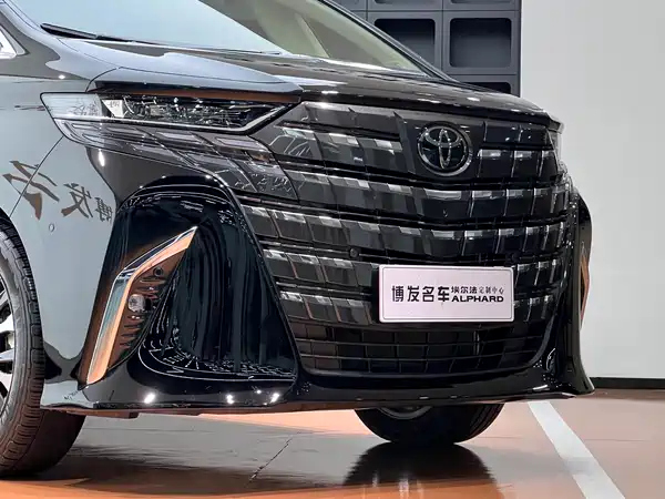 Toyota Alphard 2025