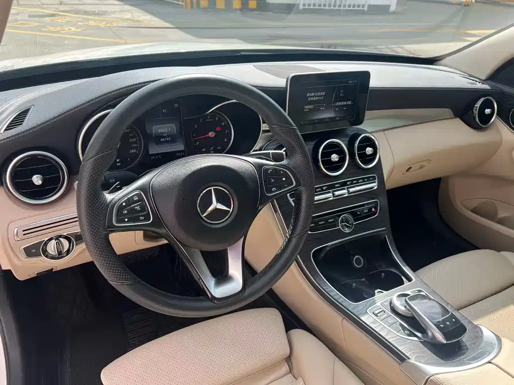 Mercedes-Benz C-Class 2017