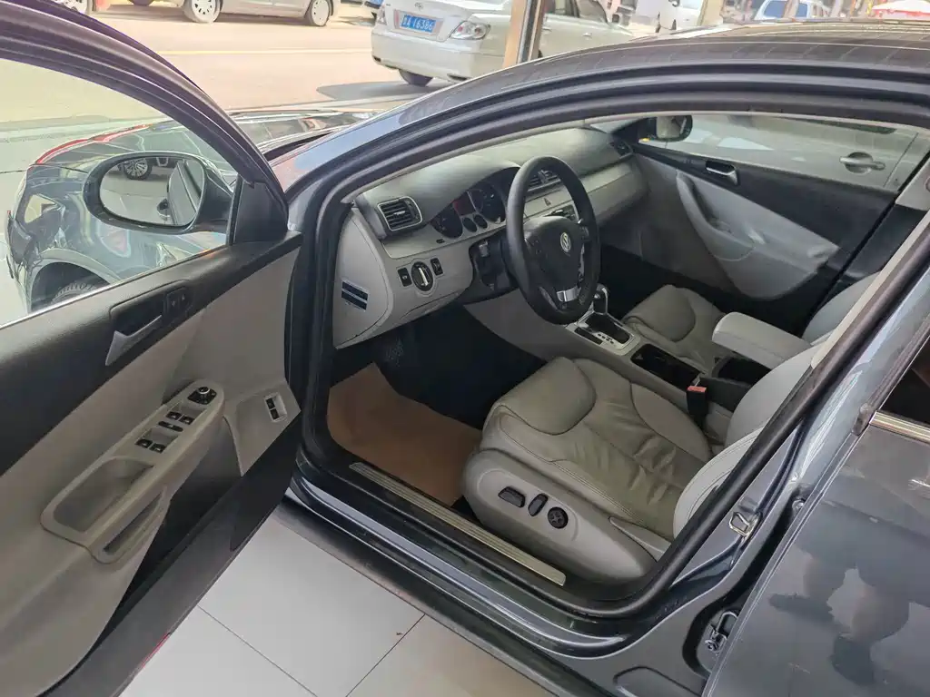 Volkswagen Magotan 2011