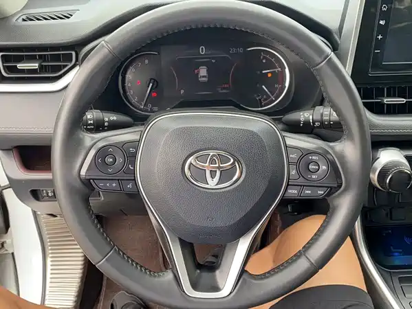 Toyota RAV4 2021