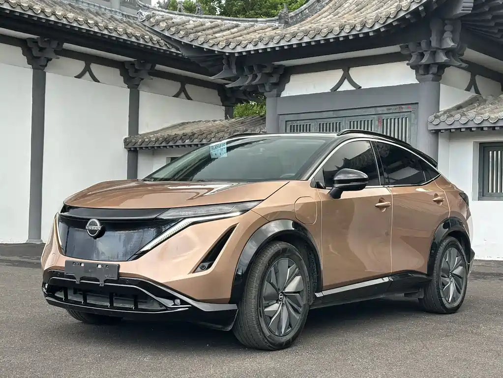 Nissan Ariya 2022 — фото 1