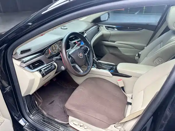 Cadillac XTS 2015