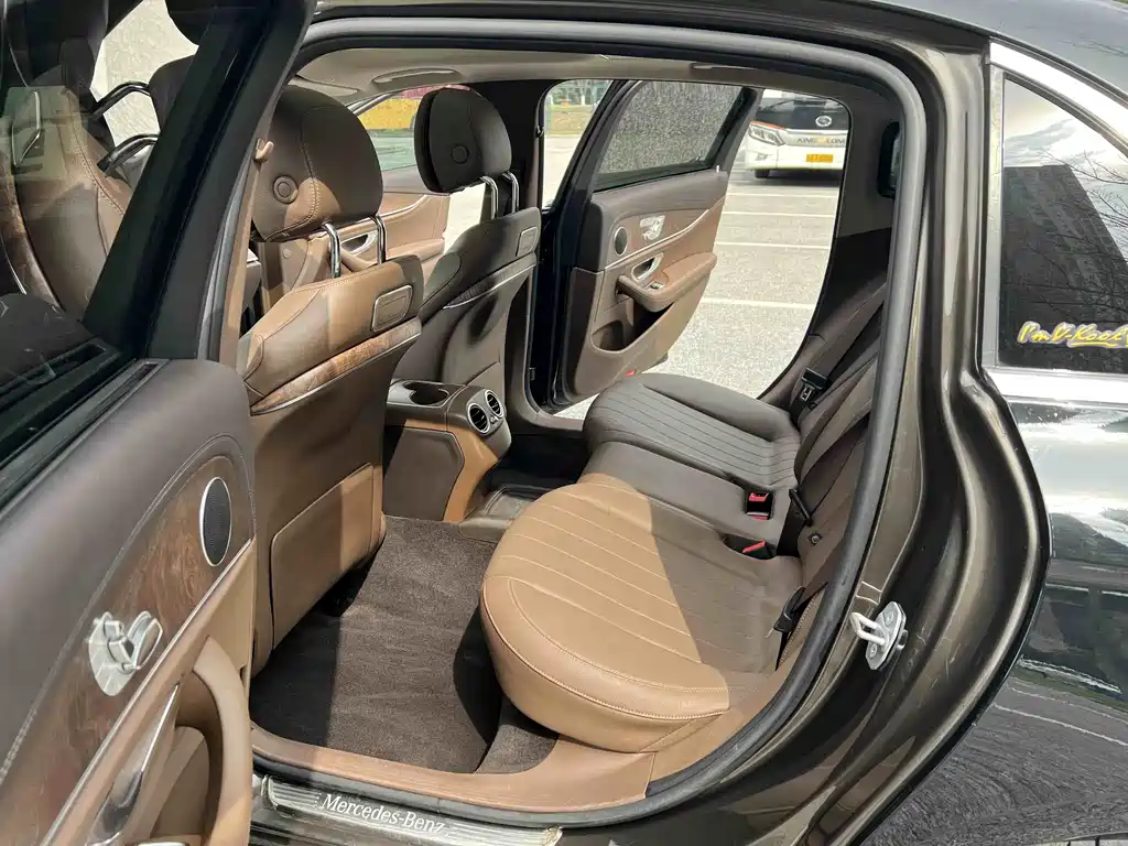 Mercedes-Benz E-Class 2018