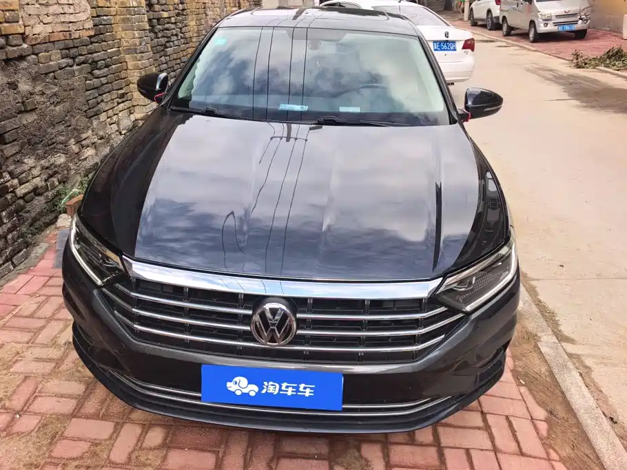 Volkswagen Sagitar 2020
