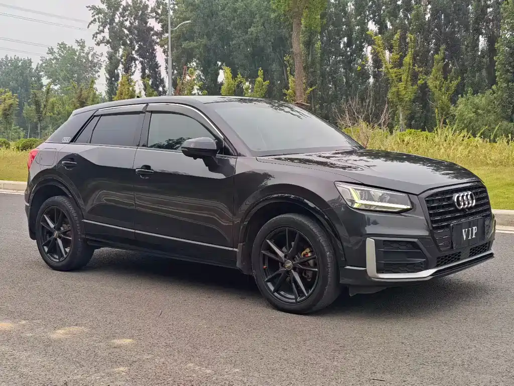 Audi Q2L 2019 — фото 3