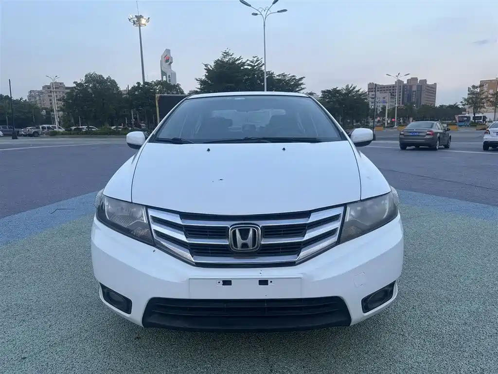 Honda City Classic 2015 — фото 2