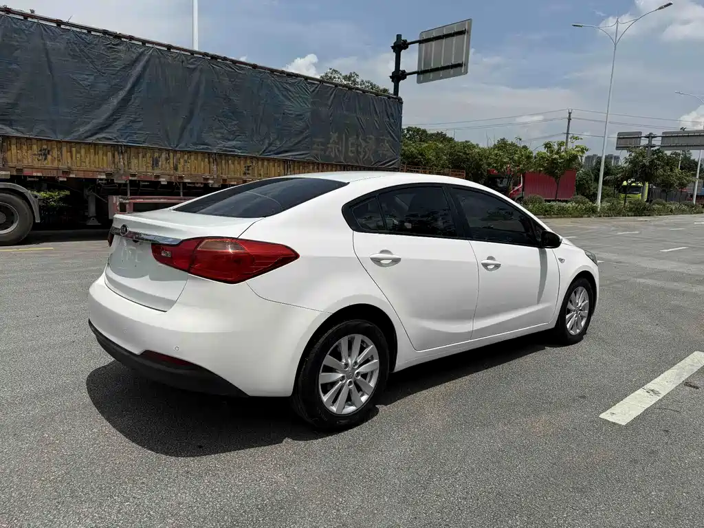 Kia K3 2013