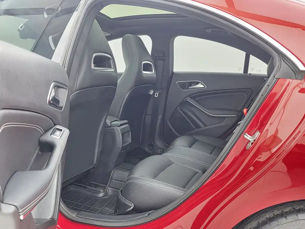 Mercedes-Benz CLA 2018 — фото 10