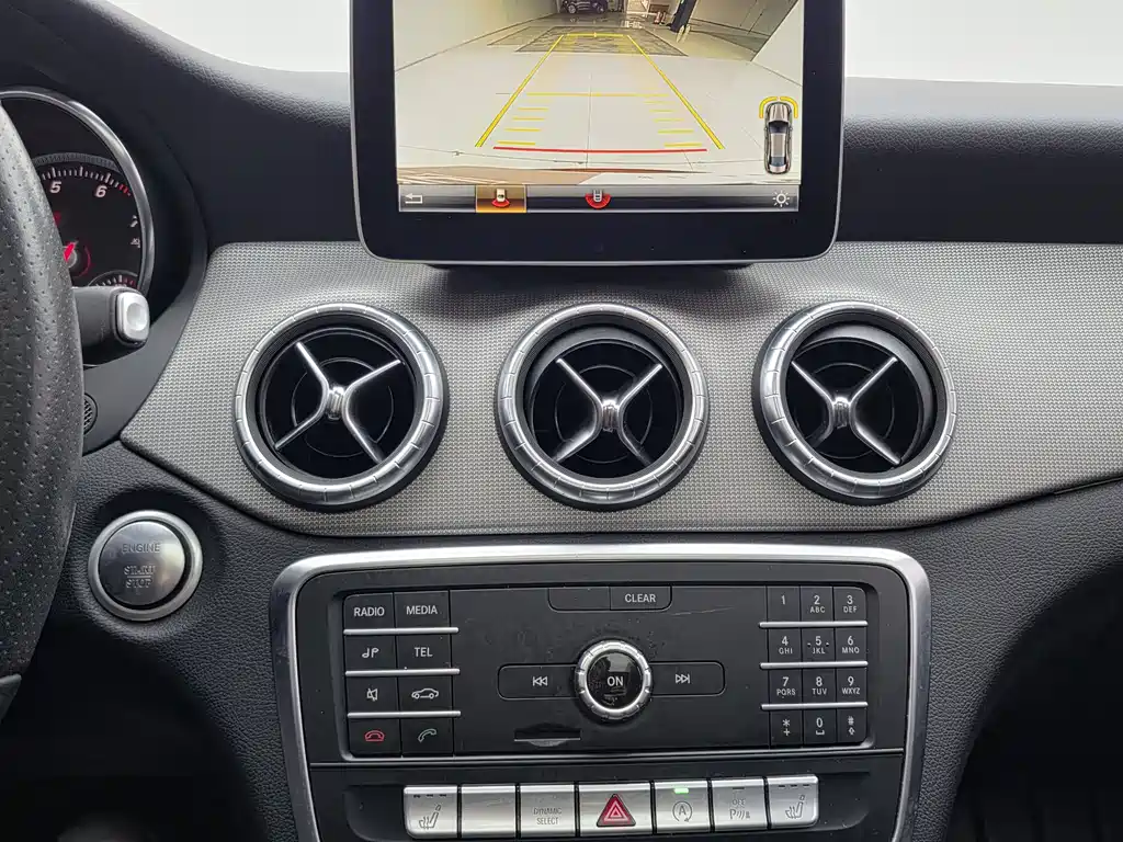 Mercedes-Benz CLA 2018 — фото 16