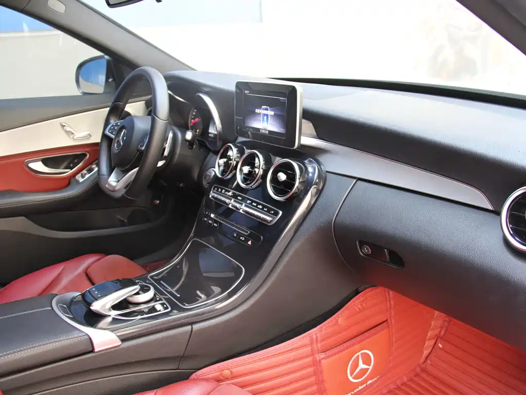 Mercedes-Benz C-Class 2018 — фото 13